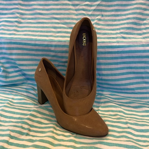 RARE Bosi All Leather Heels - Picture 1 of 7